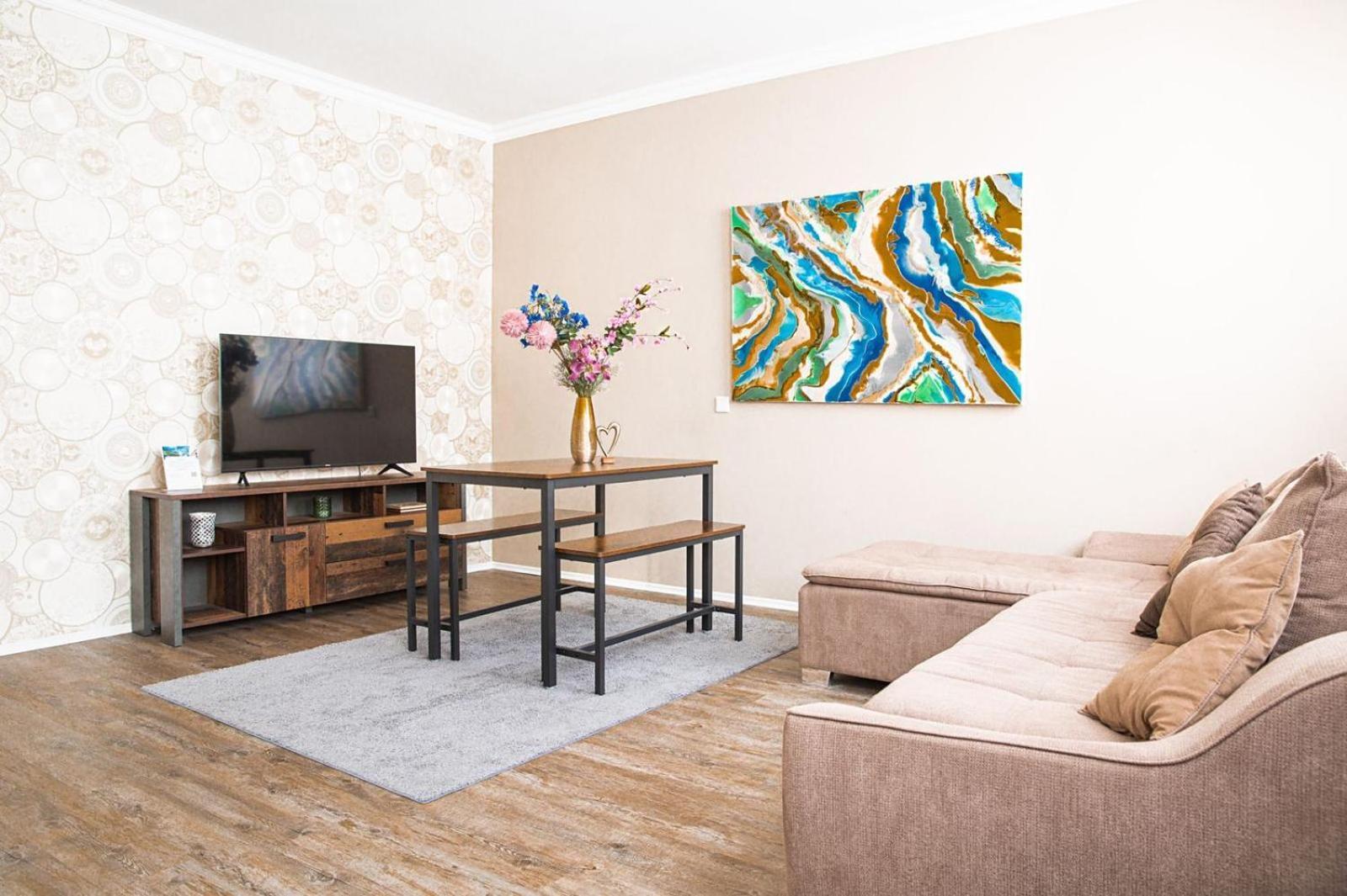Apartment Staywell Zentral Fuer 7 I Kueche I Parkplatz I Netflix Paderborn